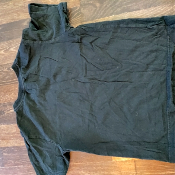 2 Kid tops and a  sweater - Picture 7 of 13